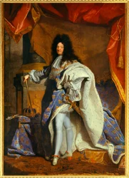 Retrato de corpo inteiro de Luís XIV (1638-1715), aos 63 anos, em grande traje real. Pintura do atelier de Hyacinthe Rigaud (1659-1743)