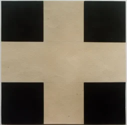 Cruz branca sobre fundo preto