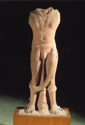 Bodhisattva, Mathura (arenito vermelho)