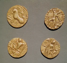 Samudragupta de dinares (335-375) Kumaragupta I (415-454) e Chandragupta I (320-335) (ouro)