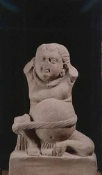 Yaksha, Ahichhatra (grés vermelho)