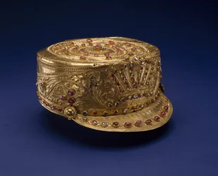 King&39;s Crown, Buleleng Regency, Bali, c.1890 (ouro, rubis, safiras, diamantes e cobre)