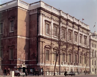 Banqueting House, Whitehall, construído em 1622 (ver também 122651)
