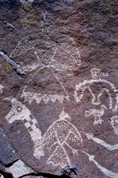 Gravuras rupestres Anasazi encontradas no Novo México.