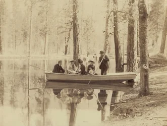 Cena no lago Stella, estação de Wawona, 1880 (foto)