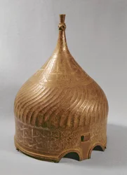 Capacete do Irã (prata e ferro)