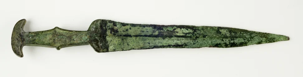 Adaga, século 8 a.C. (bronze)