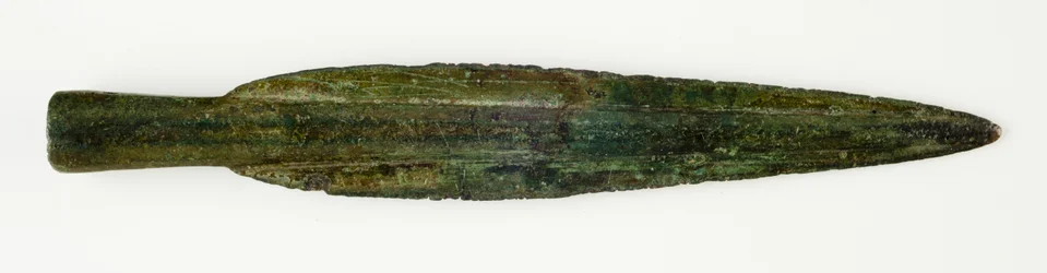 Ponta de lança, século 8 a.C. (bronze fundido)