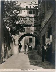 Arco de Riccardo, fotografia de Giuseppe Maylander, Trieste, Friuli-Venezia Giulia, Itália, ca 1910