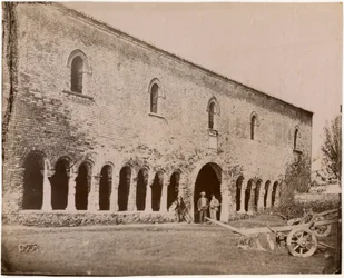 Palazzo della Ragione, abadia de Pomposa, Emilia-Romagna, Itália, fotografia de Luigi Ricci, Ravenna