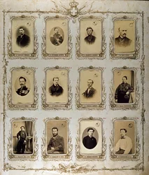Risorgimento: retratos dos Mil (ou Camisas Vermelhas), que participaram da expedição de Giuseppe Garibaldi. 1860-1861 Studio Pavia a Genes. Museo del Risorgimento Roma