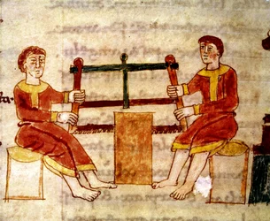 Códice 132 Livre 14 Chap.25 Dois Homens Serrando Madeira, de De Universo de Rabanus Maurus (c.780-856) 1023