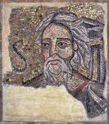 Painel em mosaico com cabeça de Santo André (mosaico)