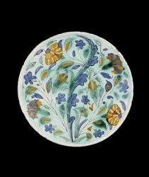 Prato a imitar a cerâmica turca (Iznik)