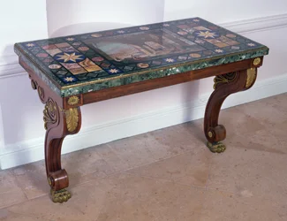Parte superior de tabela que descreve o coliseu, após um projeto por Antonio Ciocci (fl.1722-92) (pietra dure) (veja 316265 para o par)