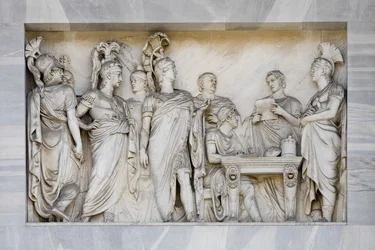 O Congresso de Viena, detalhe do Arco da Paz, Milão, Itália (mármore)