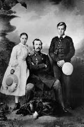 Czar Alexandre II da Rússia com sua filha Maria e filho Alexei, 1863