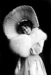 Marie Studholme 1875-1930, atriz inglesa, do século XX.