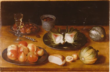 Natureza-morta de frutas, com vidros e um pão, num parapeito de madeira