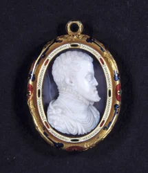 Retrato do Rei Filipe II de Espanha (1527-1598). Medalhão em calcedônia