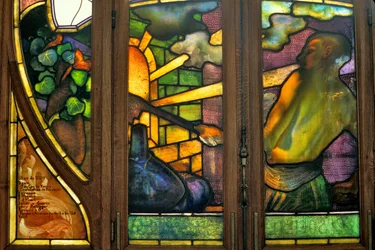 Nancy (departamento 54), Art Nouveau, Câmara de Comércio e Bolsa de Valores, Stained glass de Jacques Gruber (1870-1936)