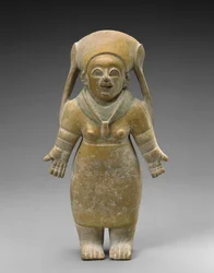 Mulher de pé, 200 BC-AD 800 (cerâmica com pintura deslizante)