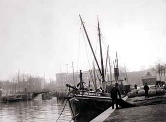 Barcos de canal, Roterdã, 1898.