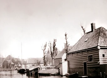 Casas de Canalside, Broek, Holanda, 1898