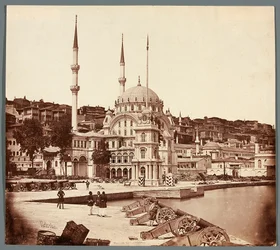 «Mesquita de Tophanna» [Istambul. Mesquita em Tophane]
