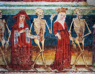 Igreja fortificada de Hrastovlje, Igreja da Trindade, Morte acompanhando a Rainha e Cardeal, Dança da Morte (1490), detalhe dos afrescos de Janez Iz Kastva, Eslovênia