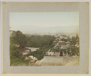 Uma cidade de Kyoto de Maruyama, Japão (foto a p/b colorida à mão)