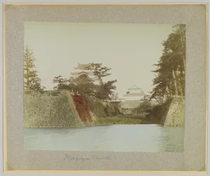 Castelo de Nagoya, Japão (foto a p/b colorida à mão)
