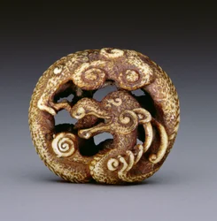 Netsuke representando um dragão de água, c.1870-80 (stag-antler)