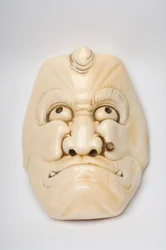 Máscara de Okimono esculpida como personagem do Kabuki ou outro teatro