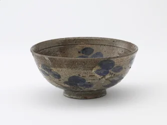 Bacia de servir com decoração de estilo de Kenzan, Kyoto, período de Edo (cerâmica)