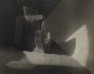 [Still-Life Abstraction], c.1923 (impressão em gelatina prateada)