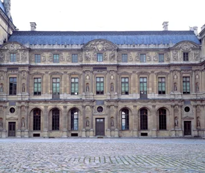 A Cour Carrée do Louvre, fachada do Louvre de Henrique II (1546-1551), esculturas de Jean Goujon (1510-1567), 1551, Paris, Museu do Louvre