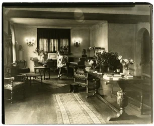Doris Keene Doris Keane, c.1905-26 (foto gelatina prateada)