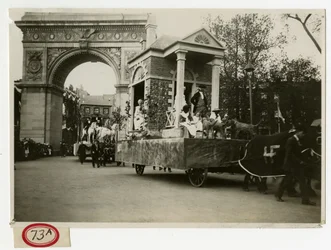 Desfile Histórico Flutuação Colonial Nº 27