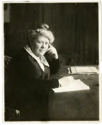Jane Martin, anunciante, c.1905-20 (foto em prata gelatina)
