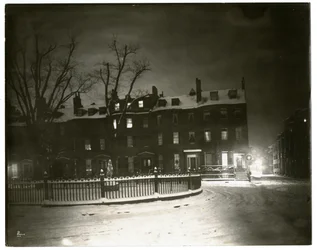 Louisburg Square, Boston Jenny Lind morava na casa da esquina, Boston, EUA, c.1902-10 (foto em prata gelatina)