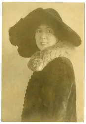 Margaret Widdemer, poetisa, c.1915-25 (foto gelatina prateada)