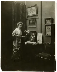 Miss Wilmut, c.1905-18 (foto gelatina prateada)