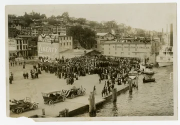 Newburgh: recepção na doca