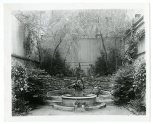 fonte de jardim, c.1905-40 (foto gelatina prateada)