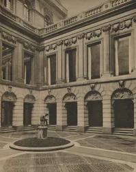 Pátio do Drapers Hall na Throgmorton Street, c1935.