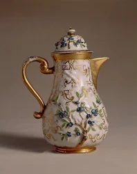 Cafeteira, decorada com relevo aplicado, Meissen, porcelana c.1710