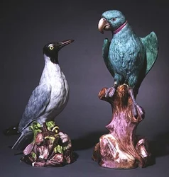 Augustus Rex Meissen figuras de uma andorinha-do-mar e de um periquito (porcelana)