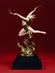 The Flame Leaper, início do século 20 (bronze pintado a frio, marfim, âmbar, base de mármore preto belga)