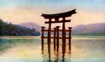 Torii do templo Itsukushima na ilha Miyajima, Japão, c1930s